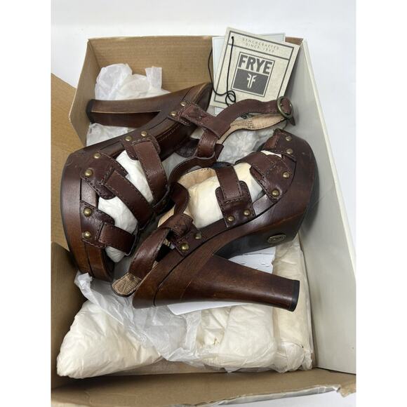 FRYE Brown Leather Dara T Strap Sandals Wooden Heels Sz 8.5 M Ankle Strap Boho‎ - Picture 1 of 9